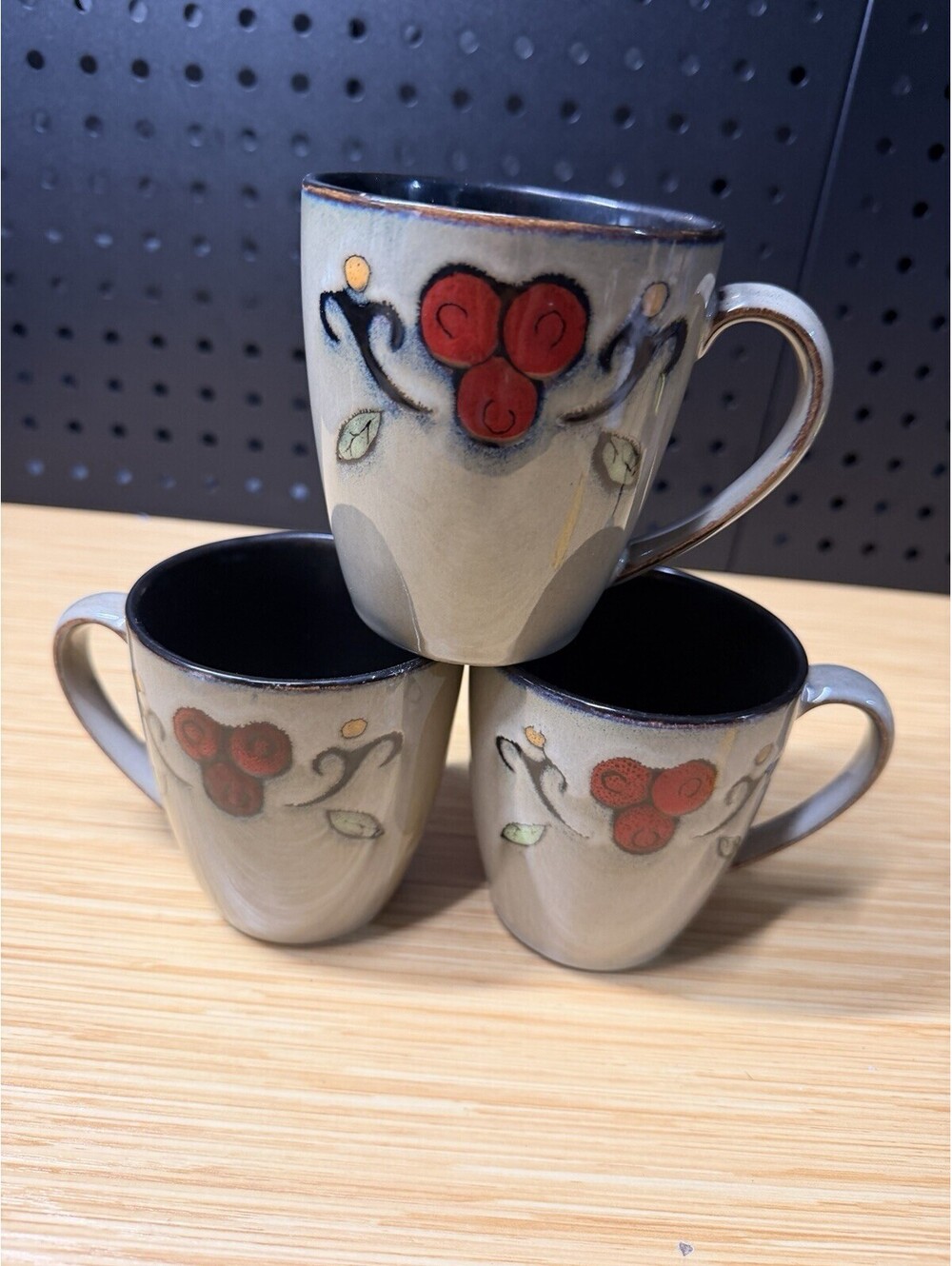 Sango Jubilee Black 4753 Red Berry Set of 3 Coffee Hot Tea Handled Ceramic Mugs